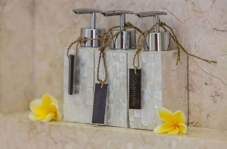 3 bedroom villas in legian